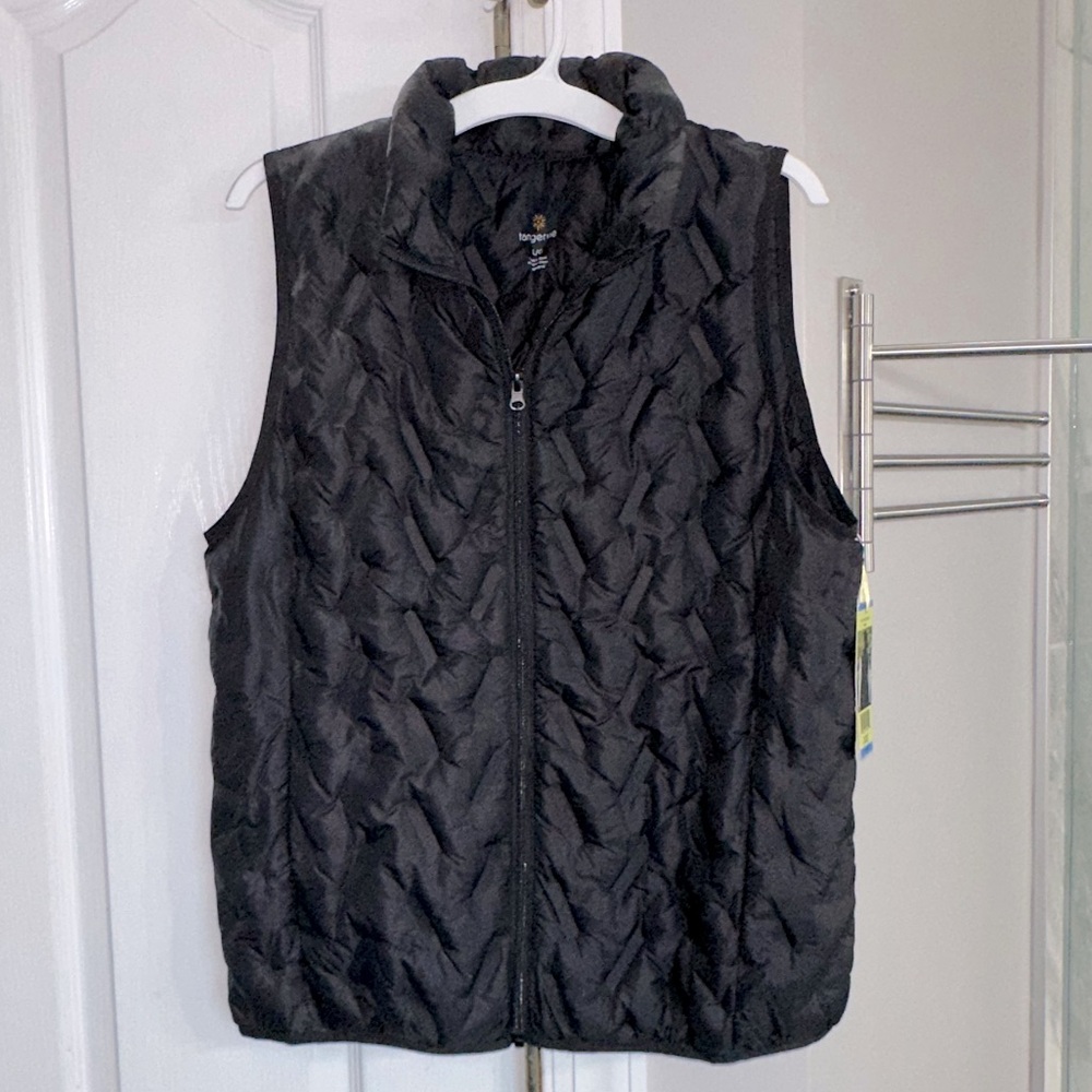 Black puffer vest